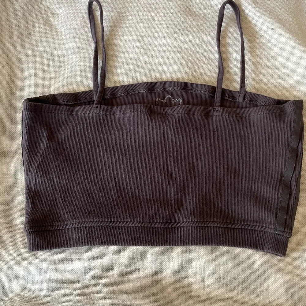 *Sold Adidas Chocolate Crop Top Size Medium - Picture 3 of 5